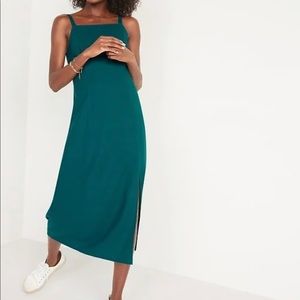 Old Navy Sleeveless Linen-Blend Maxi Shift Dress-Medium